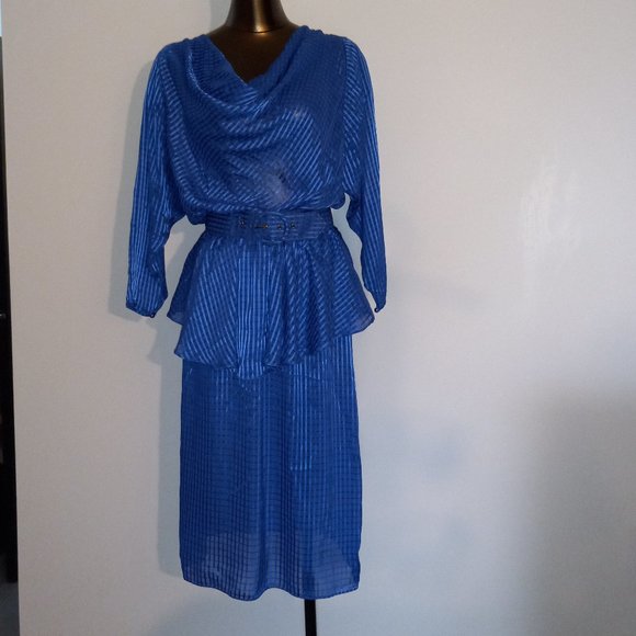 Cowl-neck chiffon dress with peplum & dolby sleeves, vintage 1970s-1980s - Picture 16 of 16